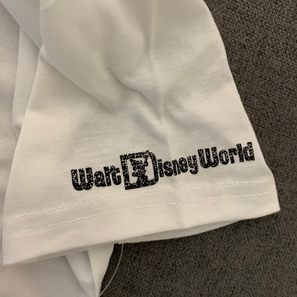 Disney Park Believe in Magic T-shirt - Picture 3 of 5